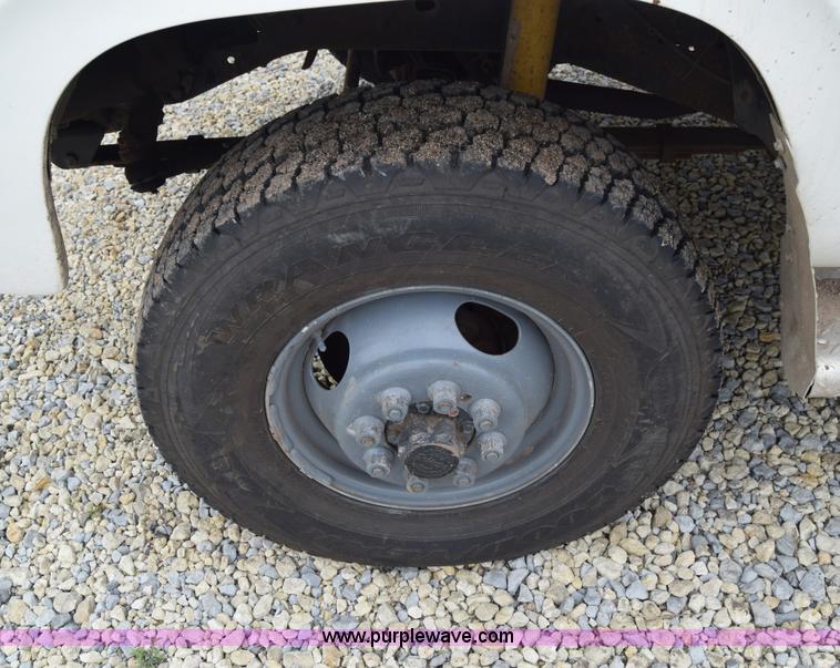 image for item E6394 1978 Dodge Custom 400 flatbed truck