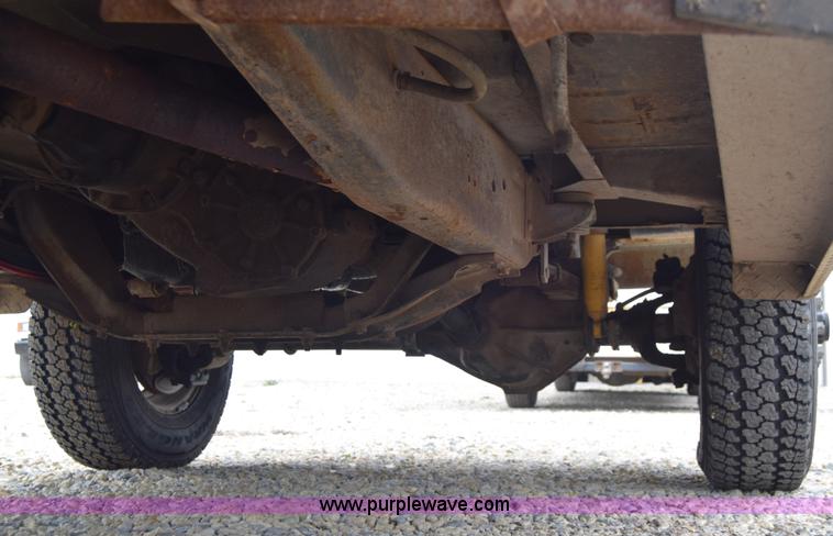 image for item E6394 1978 Dodge Custom 400 flatbed truck