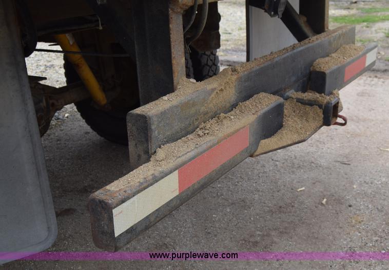 image for item E6394 1978 Dodge Custom 400 flatbed truck