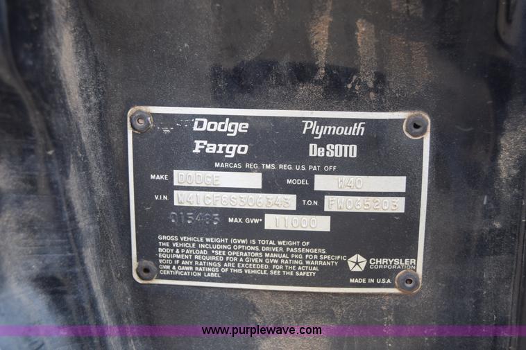 image for item E6394 1978 Dodge Custom 400 flatbed truck