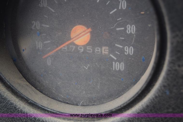 image for item E6396 1975 Chevrolet C65 water truck