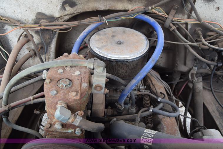 image for item E6396 1975 Chevrolet C65 water truck