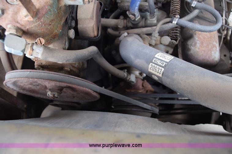 image for item E6396 1975 Chevrolet C65 water truck