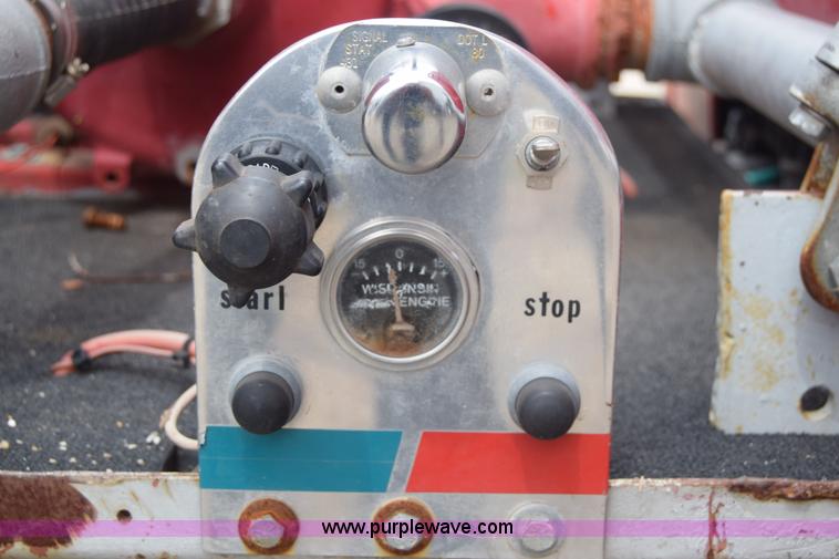 image for item E6396 1975 Chevrolet C65 water truck