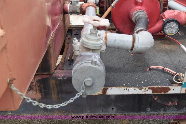 image for item E6396 1975 Chevrolet C65 water truck