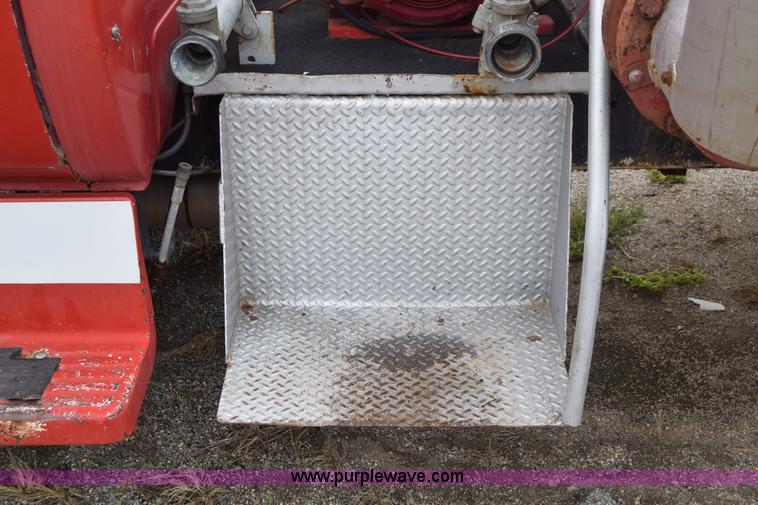 image for item E6396 1975 Chevrolet C65 water truck