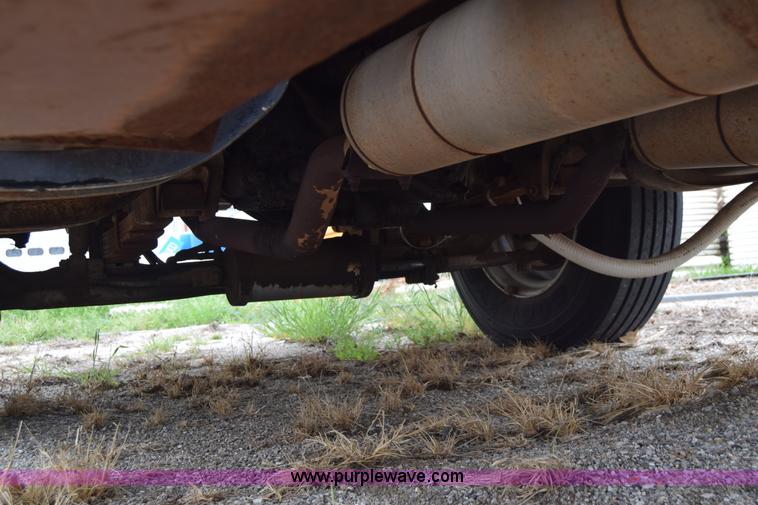 image for item E6396 1975 Chevrolet C65 water truck