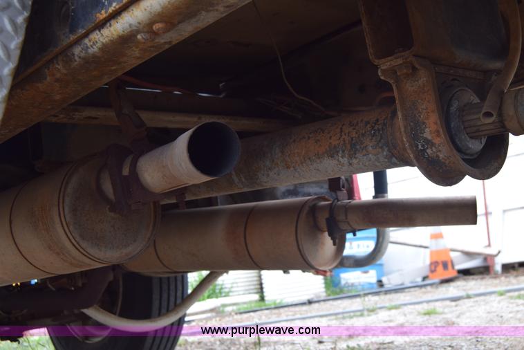 image for item E6396 1975 Chevrolet C65 water truck