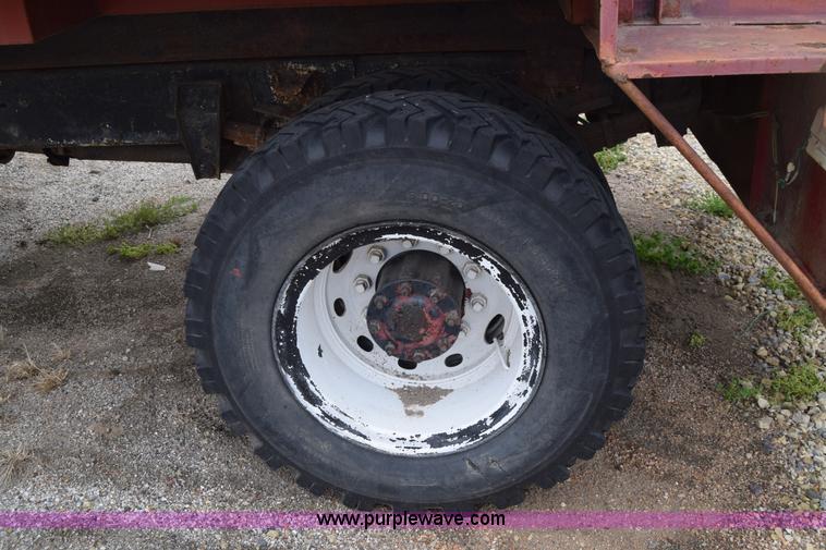 image for item E6396 1975 Chevrolet C65 water truck