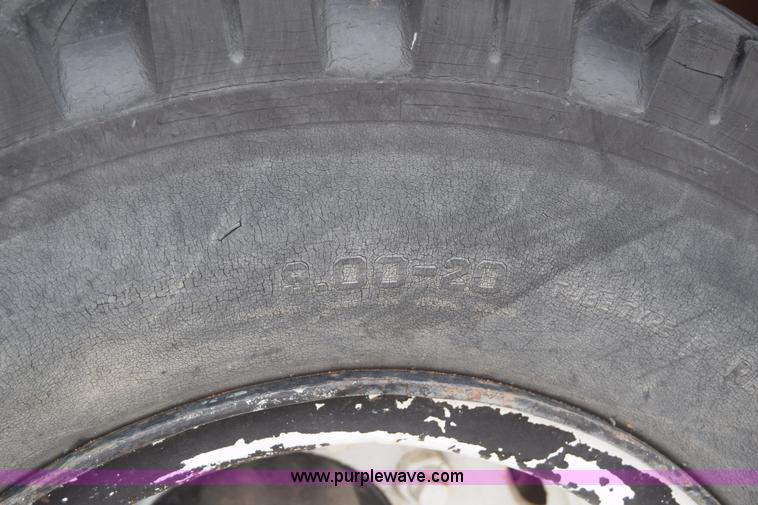 image for item E6396 1975 Chevrolet C65 water truck