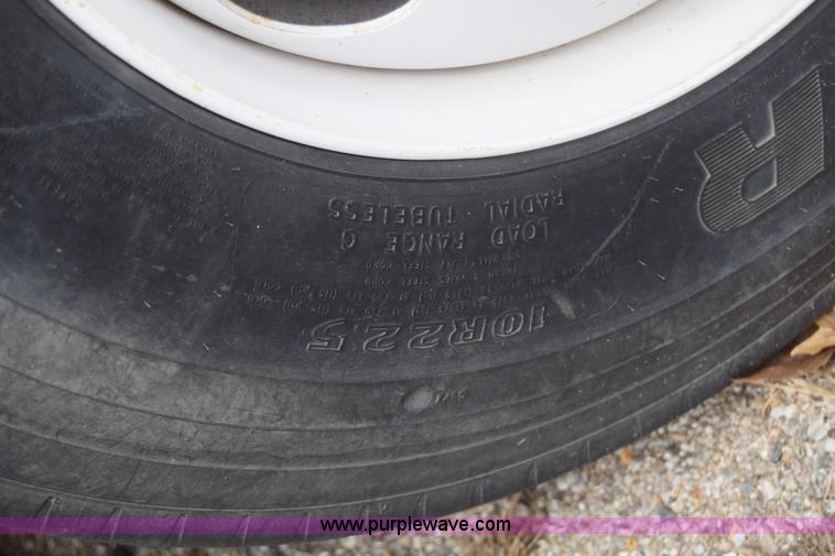 image for item E6396 1975 Chevrolet C65 water truck