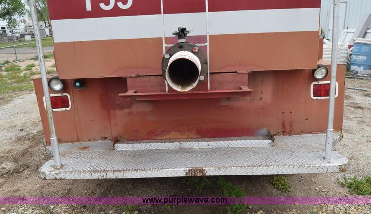 image for item E6396 1975 Chevrolet C65 water truck