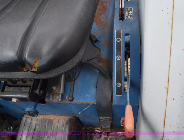 image for item E6397 Ford 1920 tractor