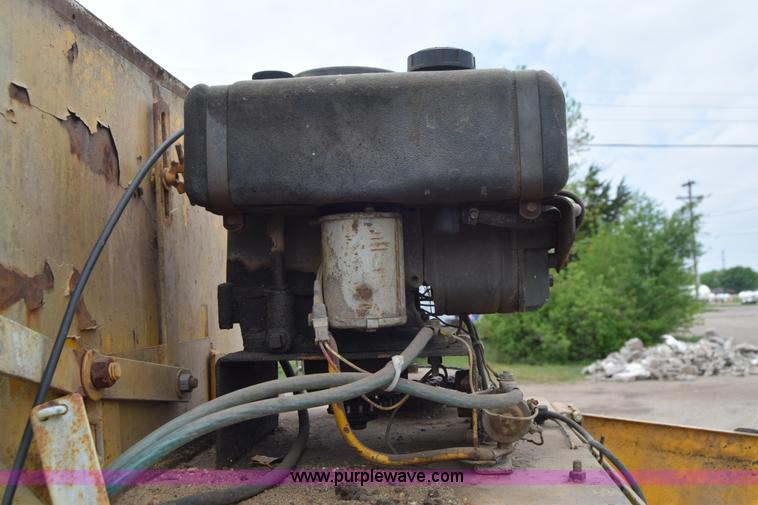 image for item E6399 Flink spreader