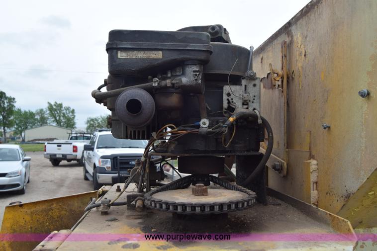 image for item E6399 Flink spreader