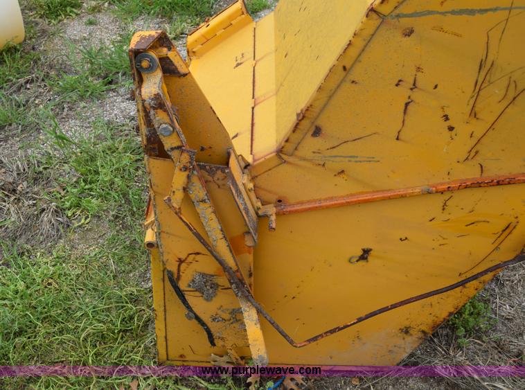 image for item E6400 Hustler 251K lawn mower