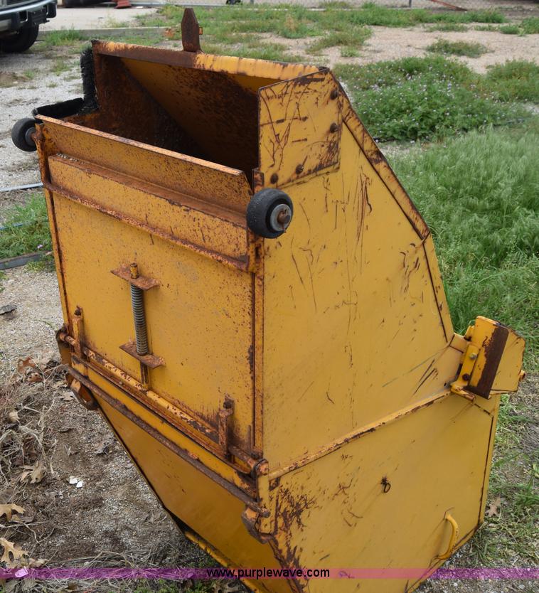 image for item E6400 Hustler 251K lawn mower