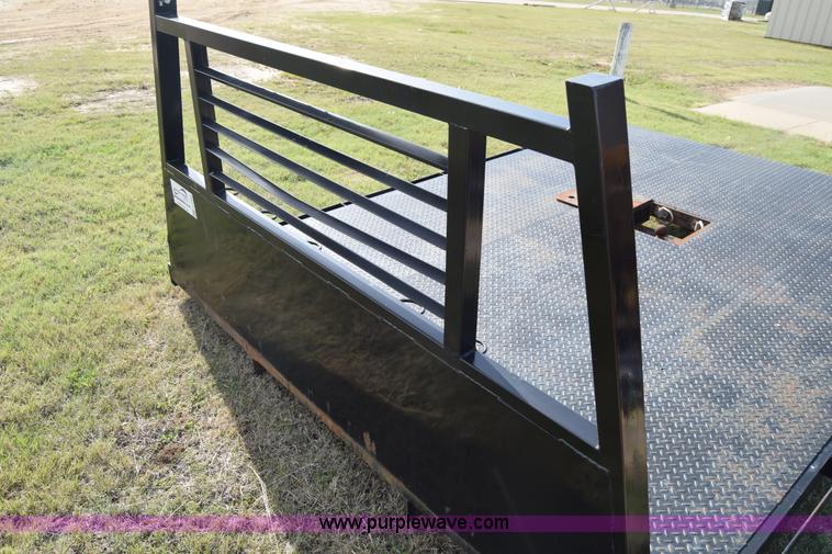 image for item E6402 11' x 8' flatbed