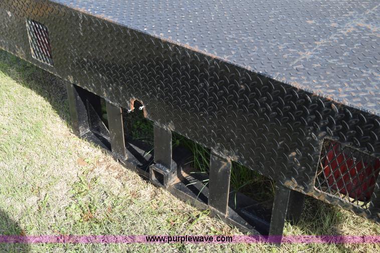 image for item E6402 11' x 8' flatbed