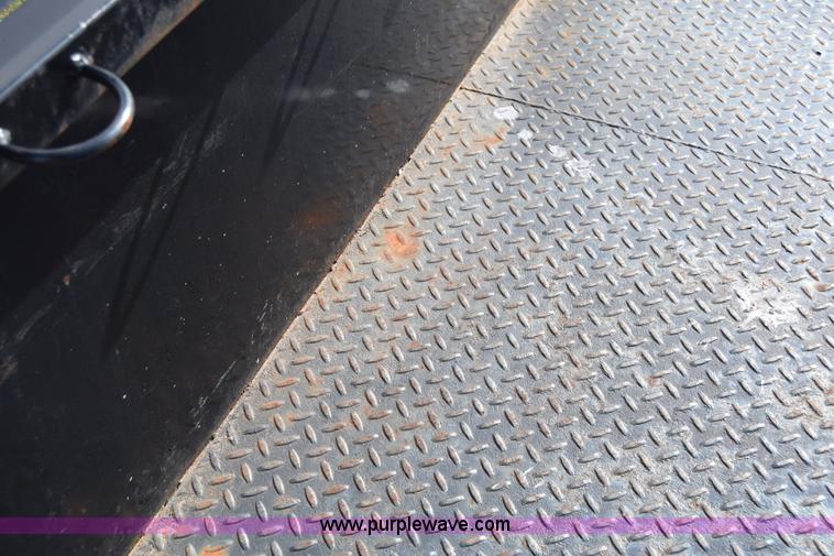 image for item E6402 11' x 8' flatbed