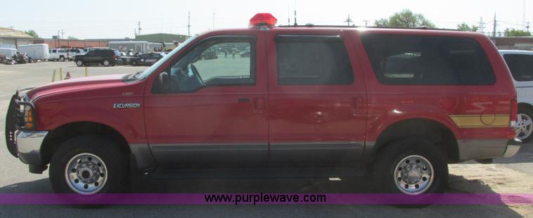 image for item E6419 2001 Ford Excursion SUV