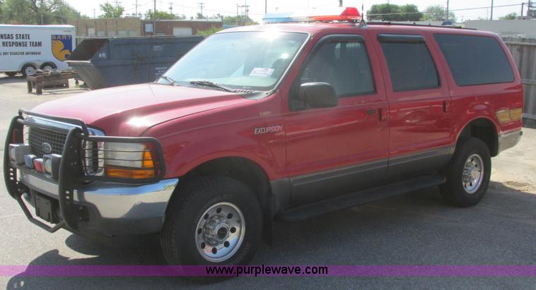 image for item E6419 2001 Ford Excursion SUV