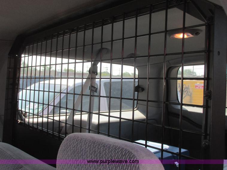 image for item E6419 2001 Ford Excursion SUV