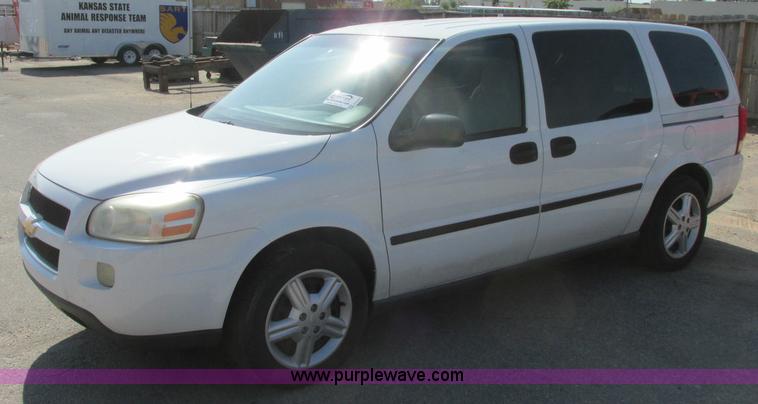 image for item E6420 2005 Chevrolet Uplander van