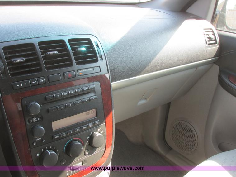 image for item E6420 2005 Chevrolet Uplander van