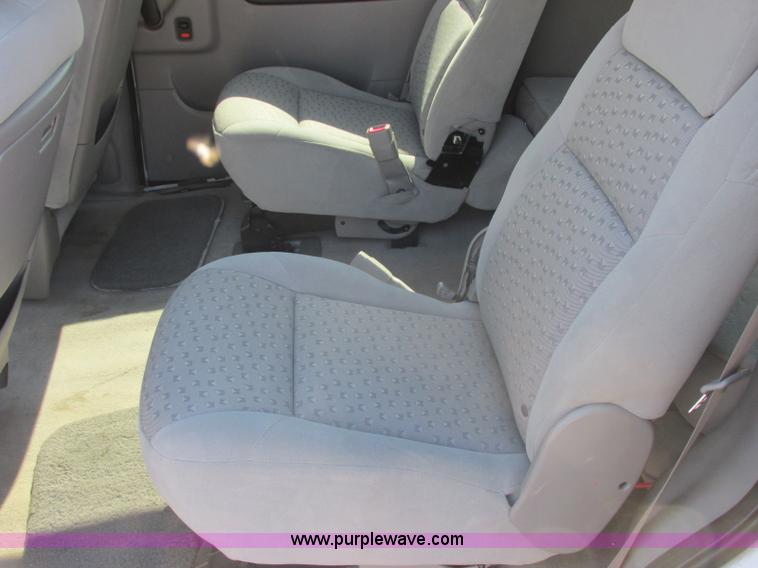 image for item E6420 2005 Chevrolet Uplander van