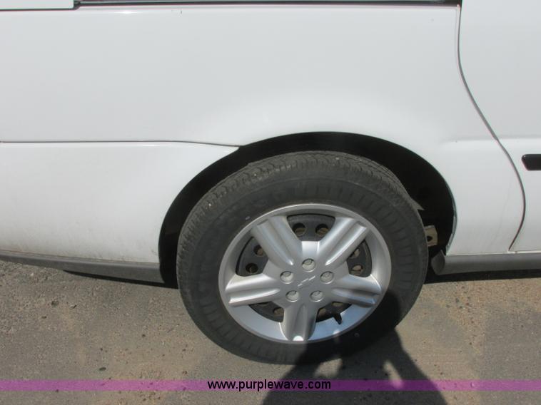 image for item E6420 2005 Chevrolet Uplander van