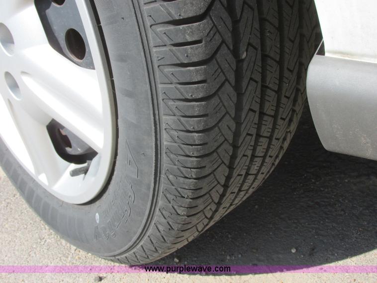 image for item E6420 2005 Chevrolet Uplander van