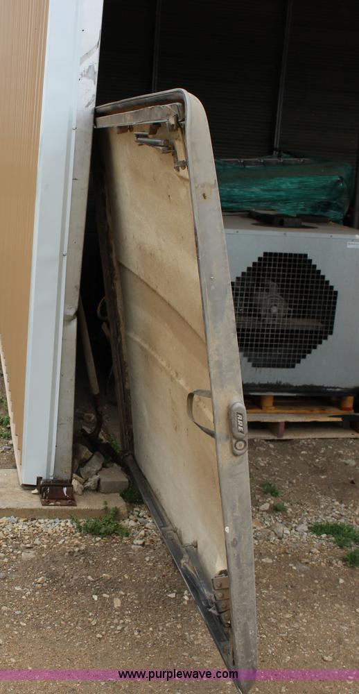 image for item F7679 ARE pickup truck lid