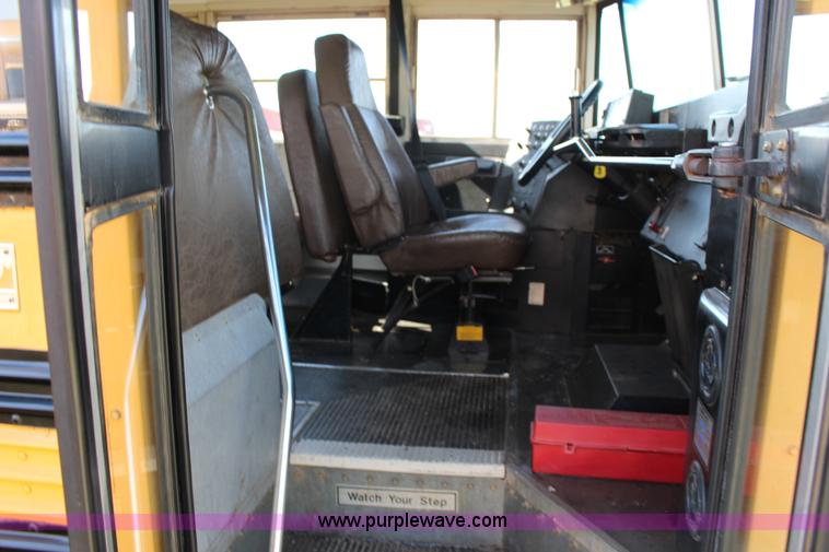 image for item F7681 1999 Chevrolet B7 Blue Bird school bus