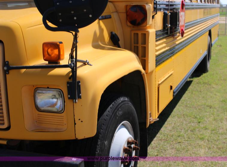 image for item F7681 1999 Chevrolet B7 Blue Bird school bus