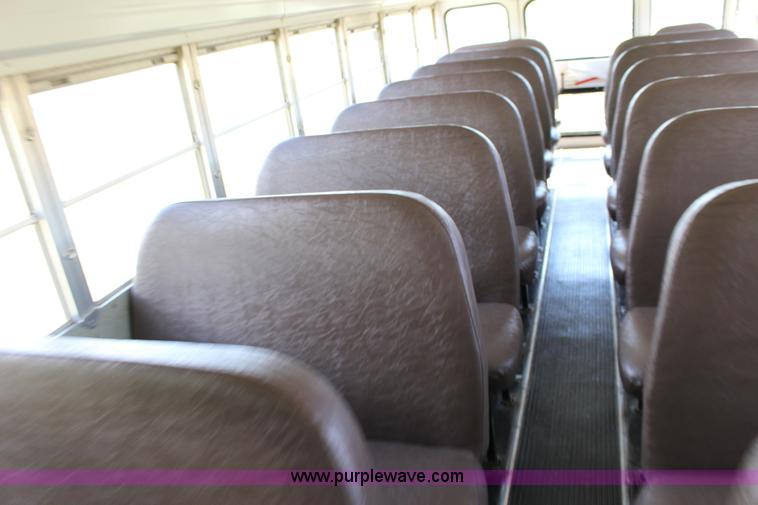 image for item F7682 1999 Chevrolet B7 school bus