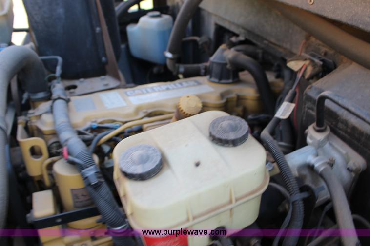 image for item F7682 1999 Chevrolet B7 school bus