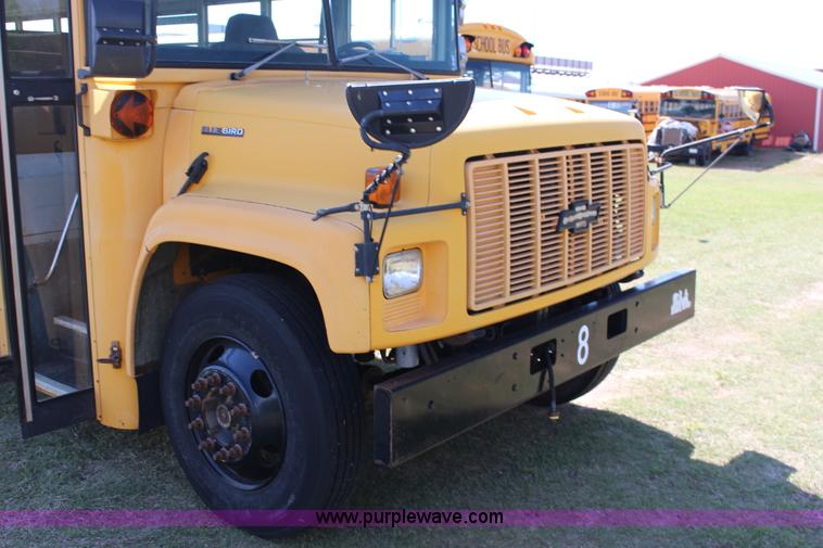 image for item F7682 1999 Chevrolet B7 school bus
