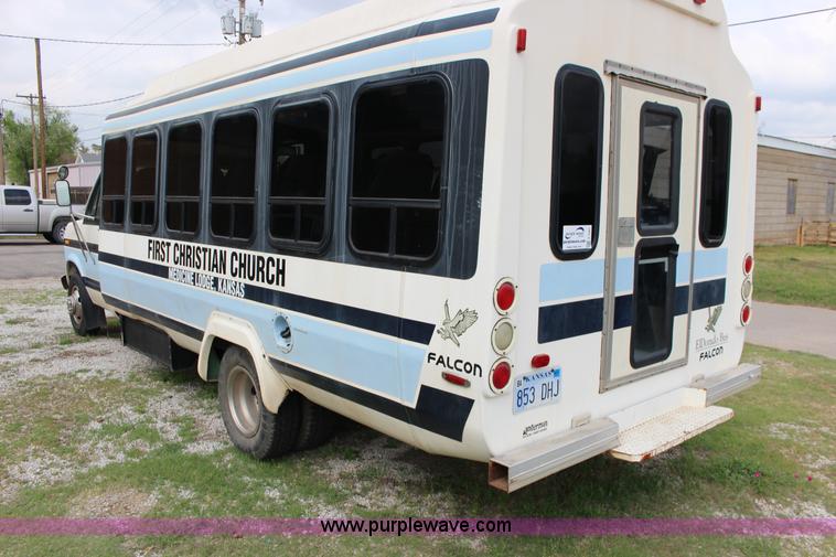 image for item F7687 1988 Ford Econoline E350 bus