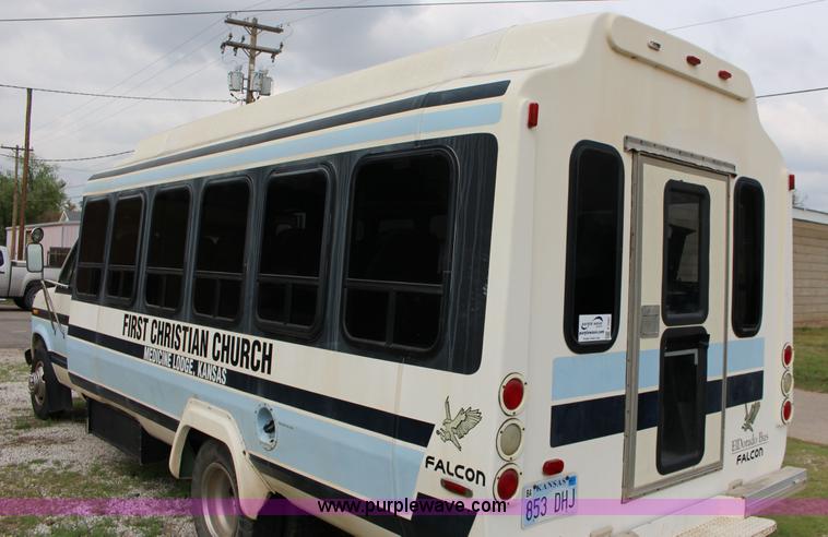 image for item F7687 1988 Ford Econoline E350 bus