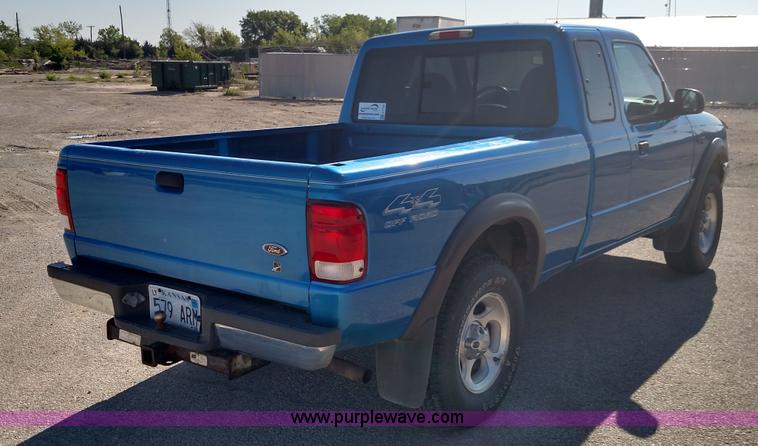 image for item F7745 2000 Ford Ranger XLT SuperCab pickup truck