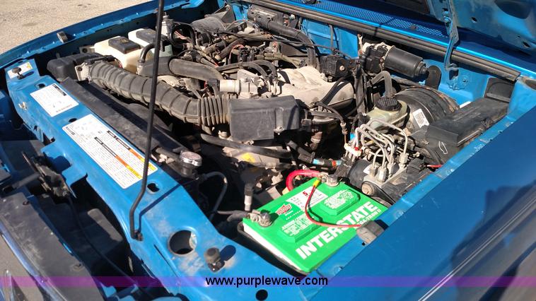 image for item F7745 2000 Ford Ranger XLT SuperCab pickup truck