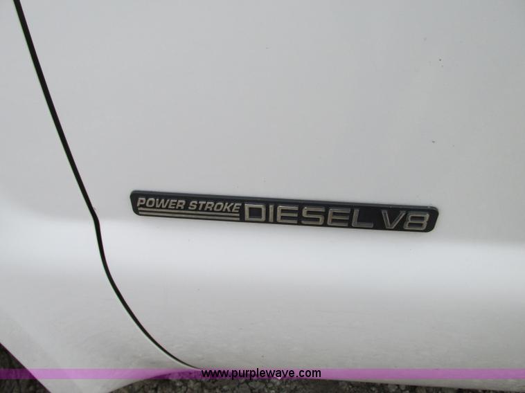 image for item G6529 2001 Ford F350 Super Duty SuperCab pickup truck