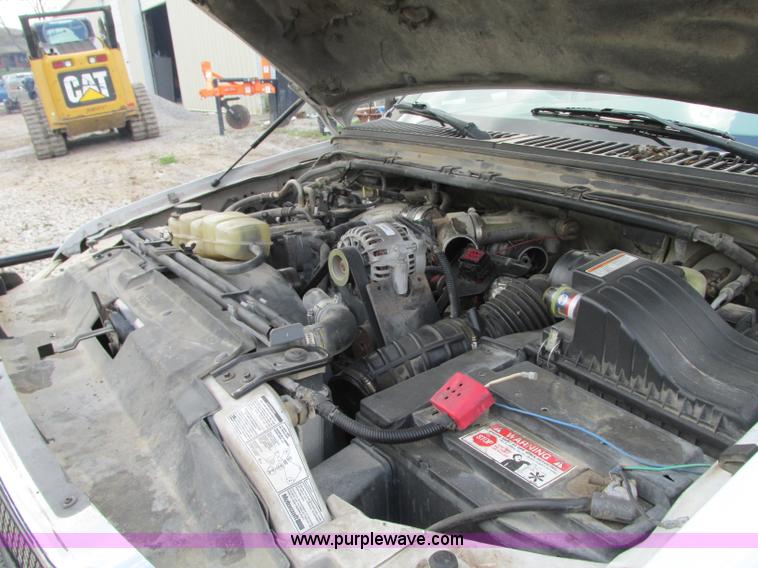 image for item G6529 2001 Ford F350 Super Duty SuperCab pickup truck