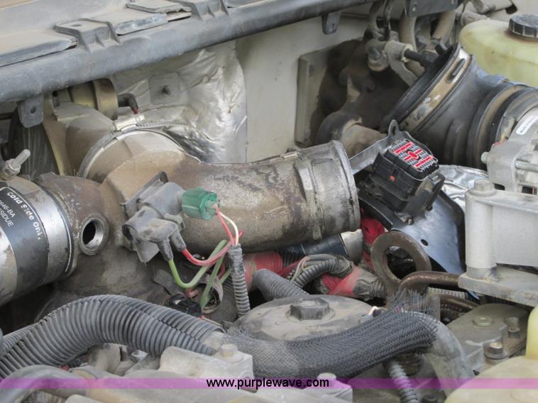 image for item G6529 2001 Ford F350 Super Duty SuperCab pickup truck