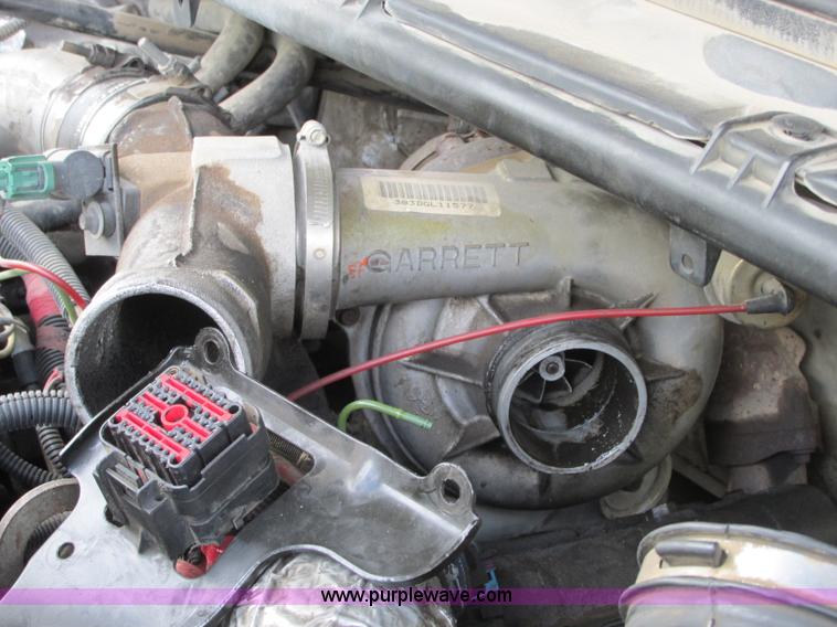 image for item G6529 2001 Ford F350 Super Duty SuperCab pickup truck