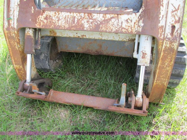 image for item G6532 2004 Takeuchi TL150 skid steer