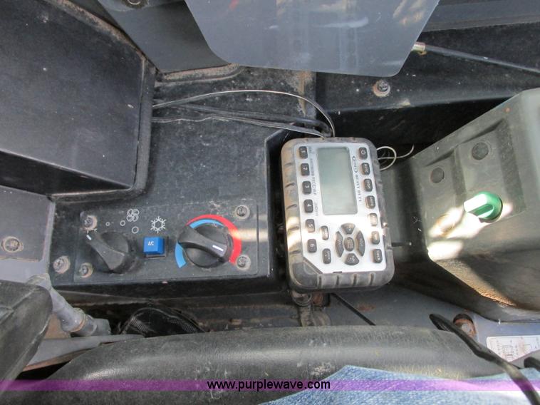 image for item G6532 2004 Takeuchi TL150 skid steer