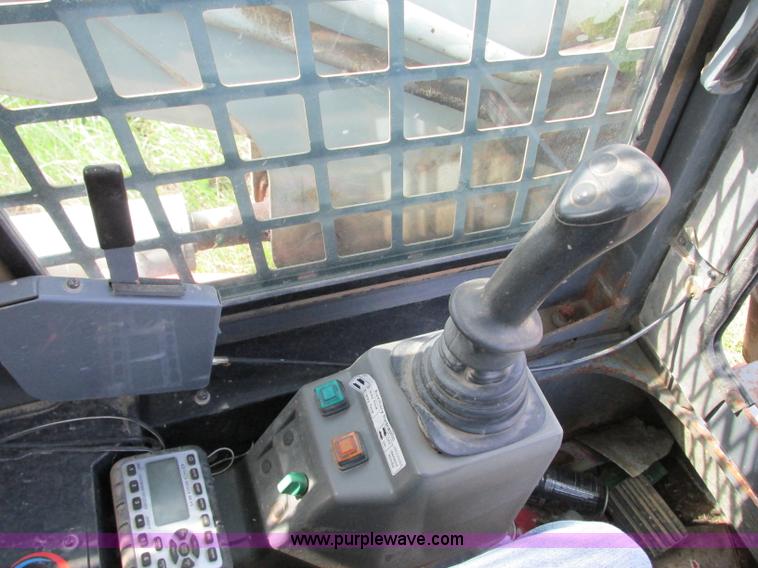 image for item G6532 2004 Takeuchi TL150 skid steer