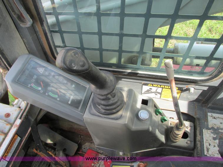 image for item G6532 2004 Takeuchi TL150 skid steer